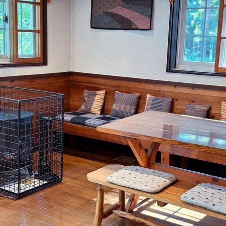 Ringo Lodge Hakuba-3