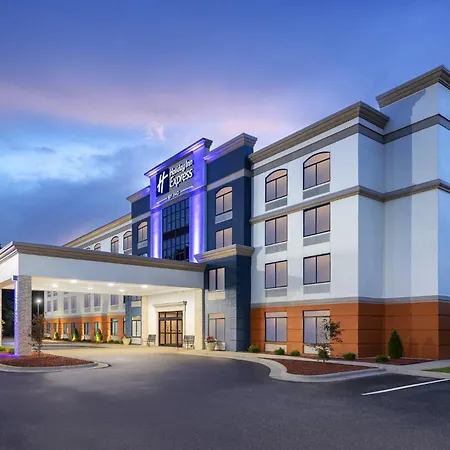 Holiday Inn Express Fayetteville Fort Bragg By Ihg-2