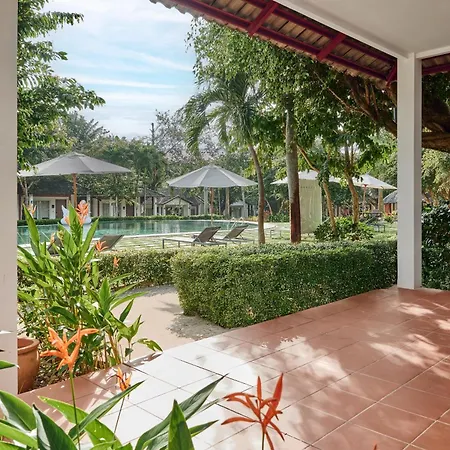 Famiana Green Villa - Complimentary Airport Shuttle-2
