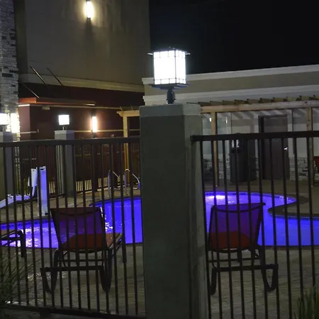 Best Western Plus Dilley Inn & Suites-3