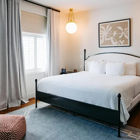 Bespoke Inn Scottsdale-2