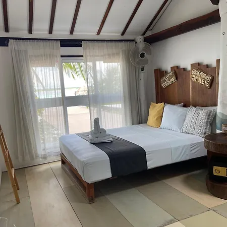 The Yak Lake House Hostal Bacalar - Front Lagoon-3