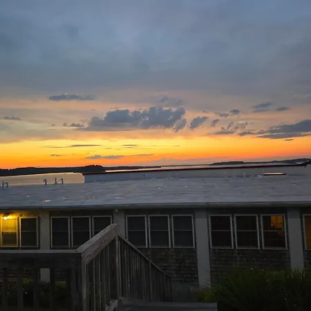 The Inn On The Wharf-3