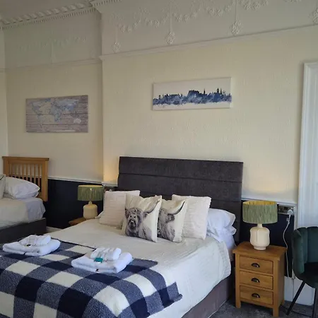 Brig O'Doon Guest House-2