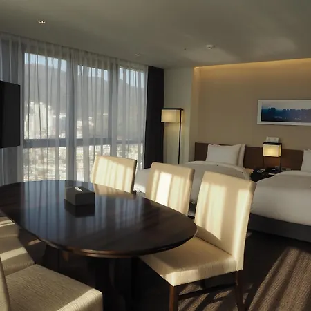 Ramada Encore By Wyndham Busan Haeundae-3