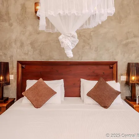 Central Beach Inn-2