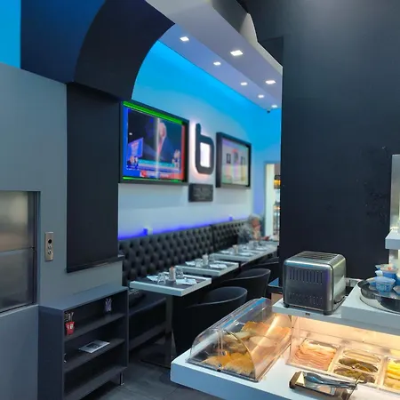 Trevi Contemporary Suite-2