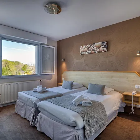 Logis Hotel Belle-Vue-2