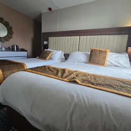 Double Bedroom Studios-3