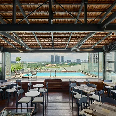 Sky Gem Central Hotel-2
