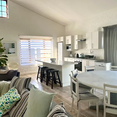 The Lily House Hermanus - Central Private Cottages-3