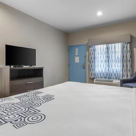 Surestay Plus Hotel By Best Western Ada-3