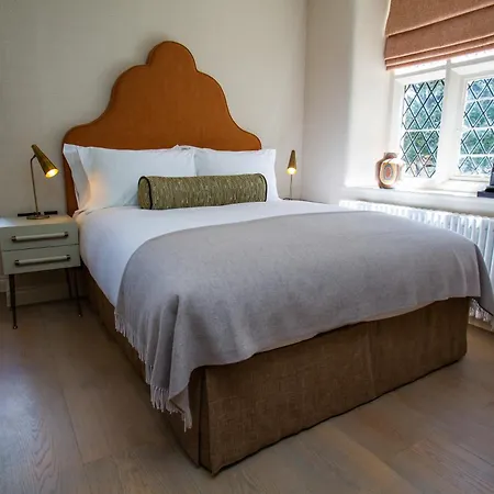 The Falcon Hotel-3