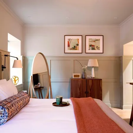 The Falcon Hotel-2