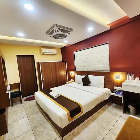 The Avenue Hotel Ballygunge-2
