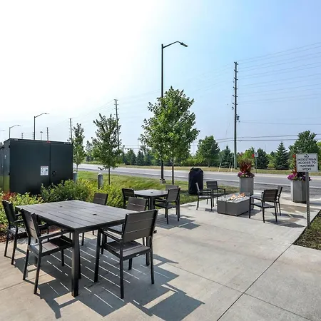 Microtel Inn & Suites By Wyndham Kanata Ottawa West-3