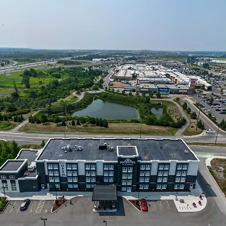 Microtel Inn & Suites By Wyndham Kanata Ottawa West-3