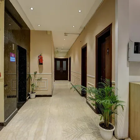 Qotel Comfort At Residency Kaushambi Near Anand Vihar Railway Station-2