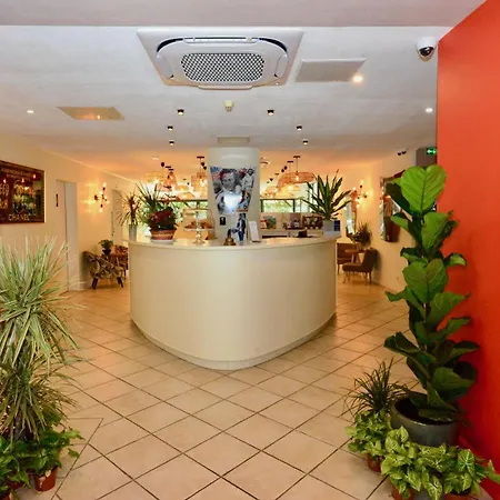 Sure Hotel By Best Western Gemenos En Provence-2