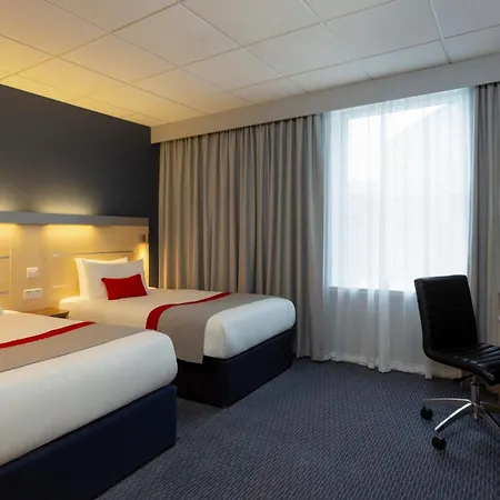 Holiday Inn Express Edinburgh City Centre By Ihg-2
