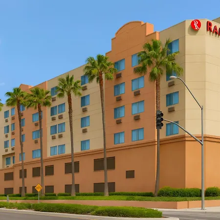 Ramada By Wyndham Hawthorne/Lax-3
