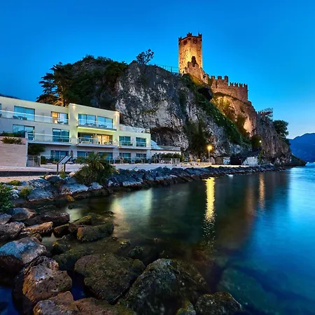Hotel Castello Lake Front-2