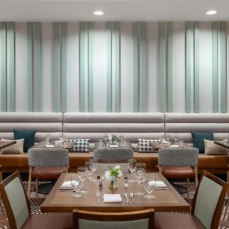 Hilton Garden Inn Shirlington-3