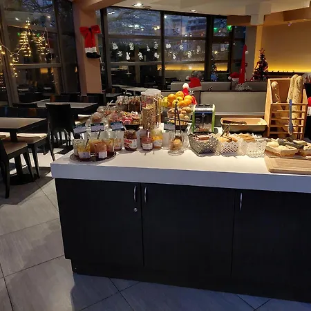 Brit Hotel Confort Rouen Centre-3