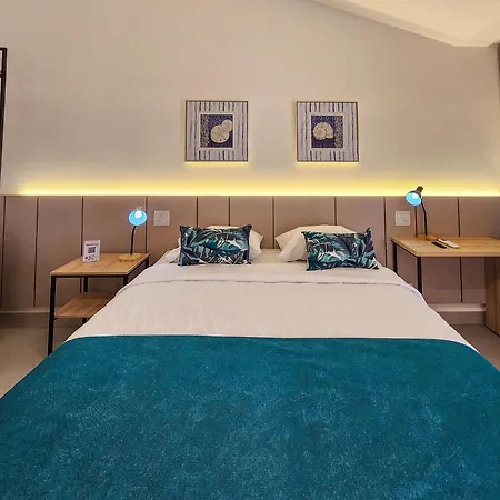 Blu Smart Stay-2