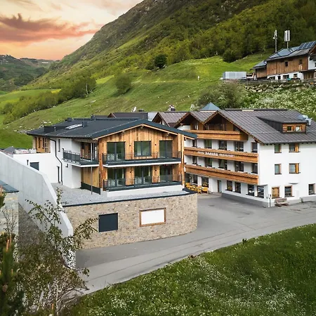 Hotel Sabine-2