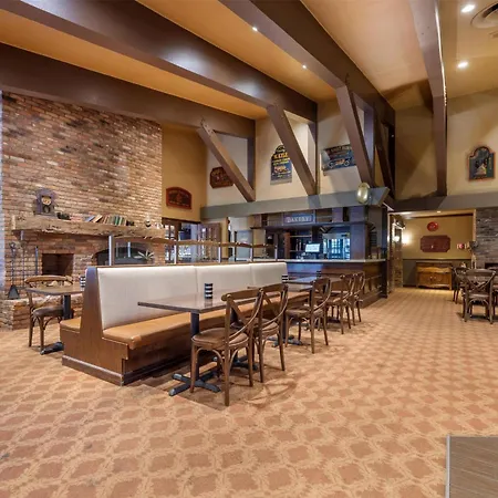 Best Western Parkway Inn & Conference Centre-2