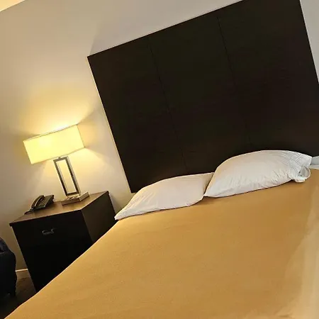 Town'N Country Motor Inn-2