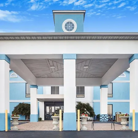 Baymont By Wyndham Madisonville-2
