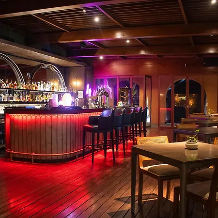 Artotel Suites Bianti Yogyakarta-2
