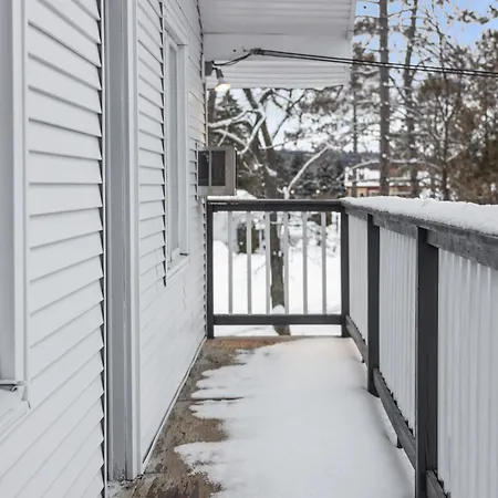 Stowe Motel & Snowdrift-3