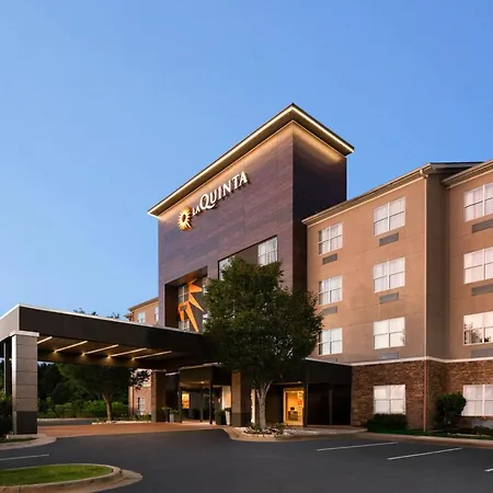 La Quinta By Wyndham Montgomery-3