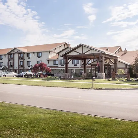 White Pine Inn & Suites-2