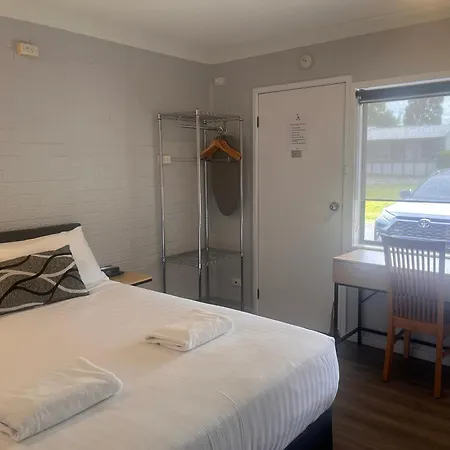 Fern Bay Motel-2