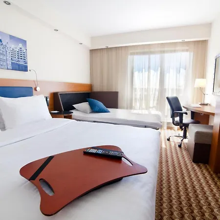 Hampton By Hilton Gdansk Airport-3