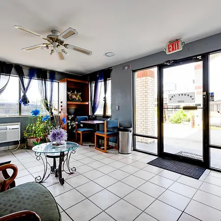 Hotel O Luxury Inn Channelview Baytown I-10-2