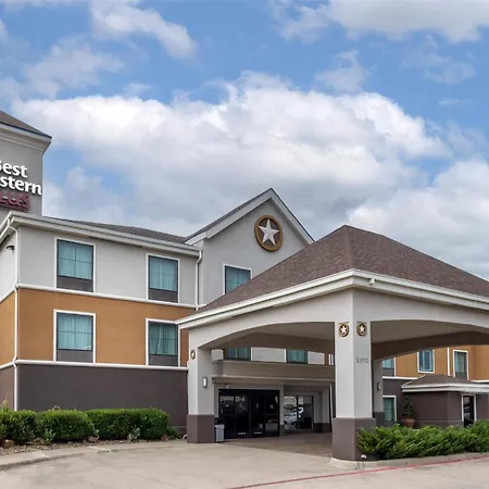 Best Western Plus Denton Inn & Suites-2