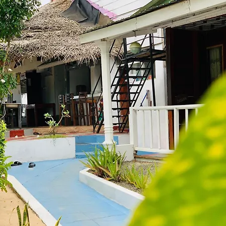 Little Pumpkin Cabanas & Seafood Restaurant-3