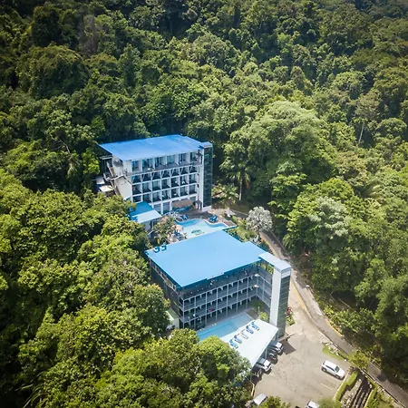 El Faro Containers Beach Hotel-2