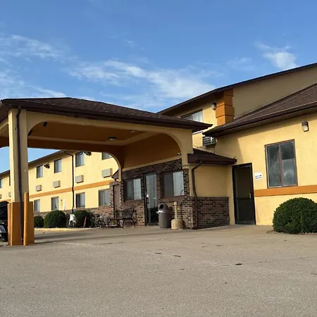 Western Inn & Suite Grinnell Iowa,-2