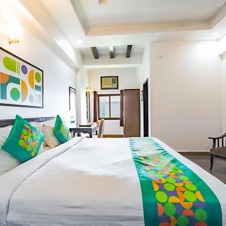 Treebo Shivam Inn Near Singapore Mall-3