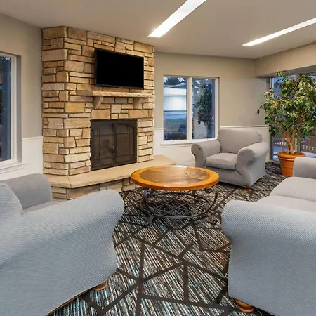 Super 8 By Wyndham Traverse City-2