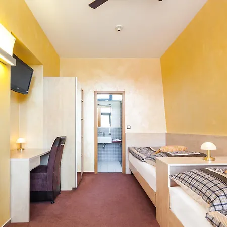 Hotel Conti-2