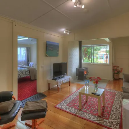The Bank Guesthouse Glen Innes-3