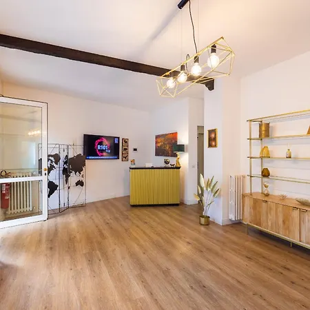 Domino Hotel-3