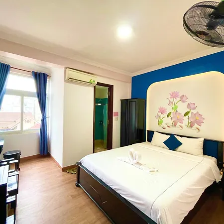 Pink Lotus Hotel Hue-2